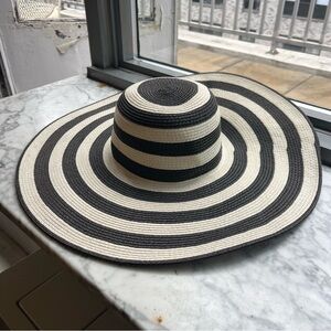 Black and Cream Striped Straw Hat